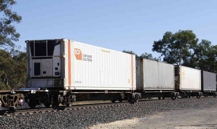 SCF 46Ft Reefer Rail Front Low