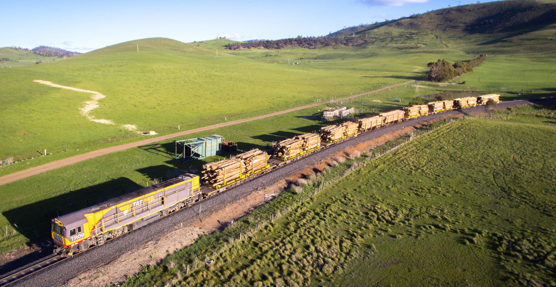 TasRail TR09 Log Train. Source: Steve Bromley.