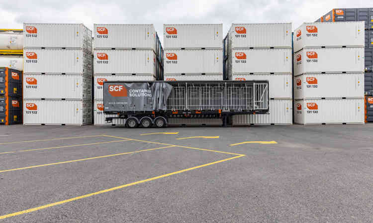 SCF 48Ft Curtain Side Trailer