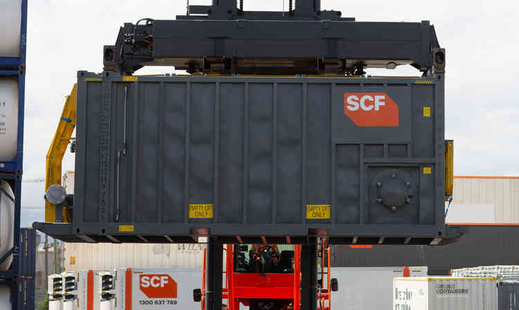 SCF 25Ft BLS Front Lift Feature