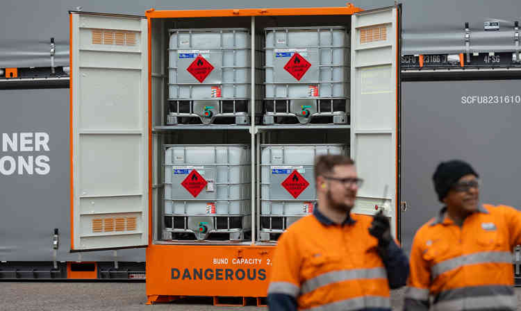 SCF DGC04 Front Feature