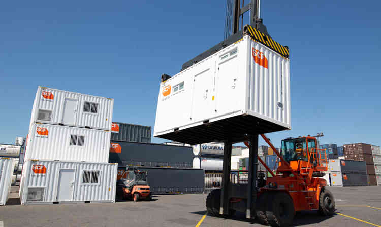 SCF 20Ft Ablution Full Width Lift